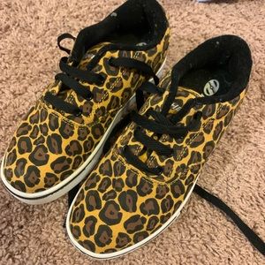 Cheetah heeleys